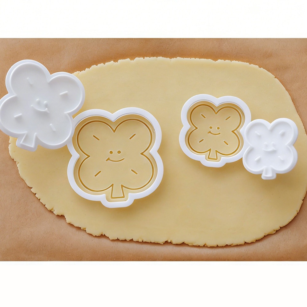 Lucky Four-Leaf Clover Cookie  - Kitchen Baking Molds recensie en prijs